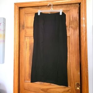 Black stretch Skirt 'NWOT' - 1X (although labelled as 0X)